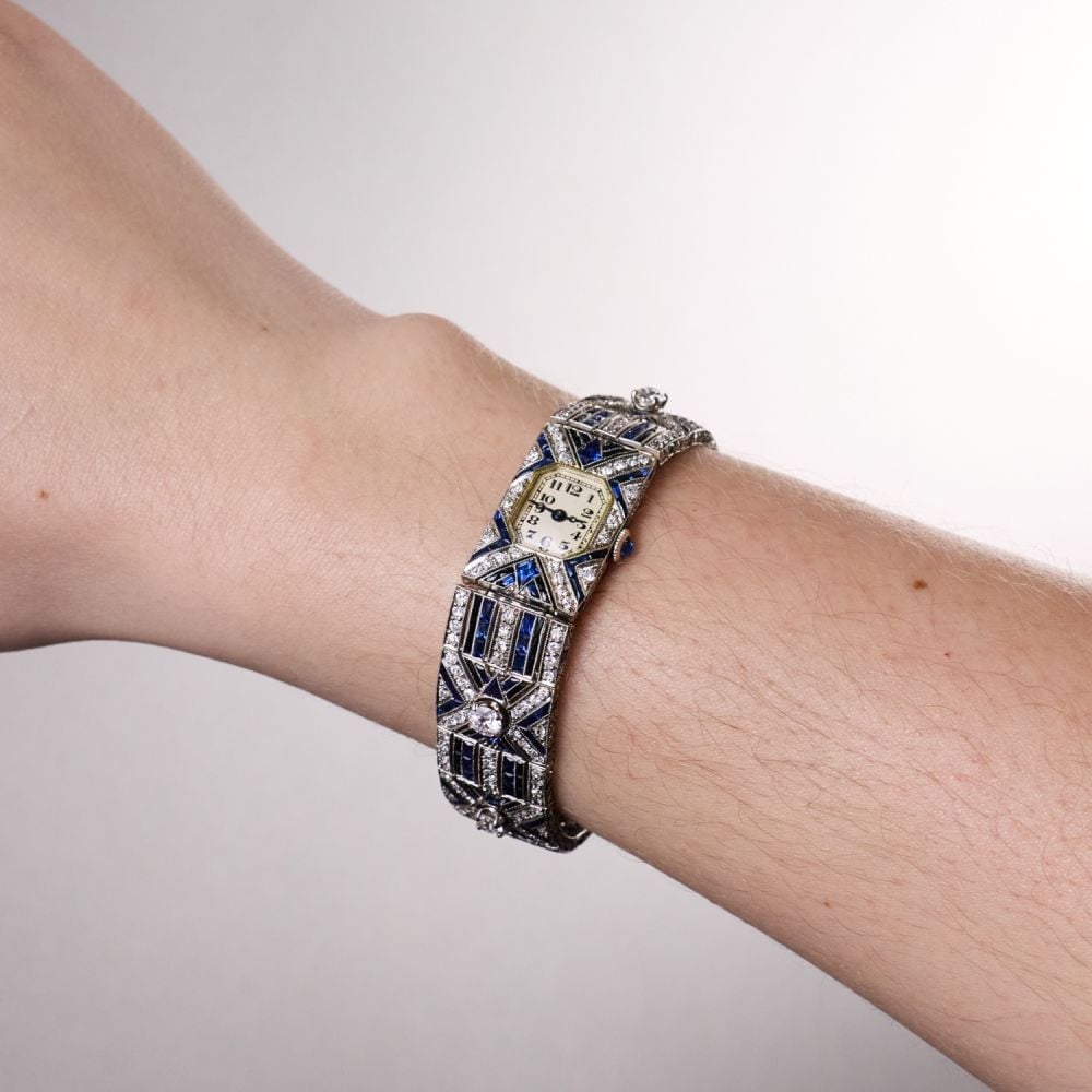 Magnificent Art Deco Diamond Sapphire Onyx Ladies Watch Platinum display picture 1