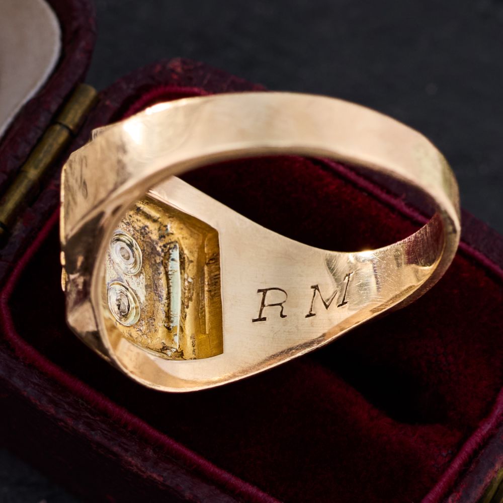 Antique Mens Insignia Ring in Yellow Gold