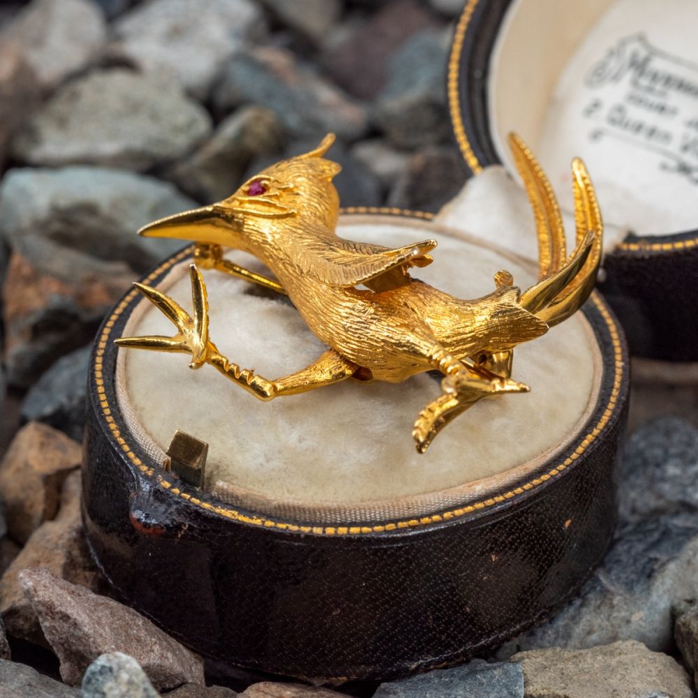 ゴールドコンビ リング 　鳥モチーフ　ヴィンテージ Vintage Kinetic Roadrunner Ruby Brooch Pin 18K Yellow Gold