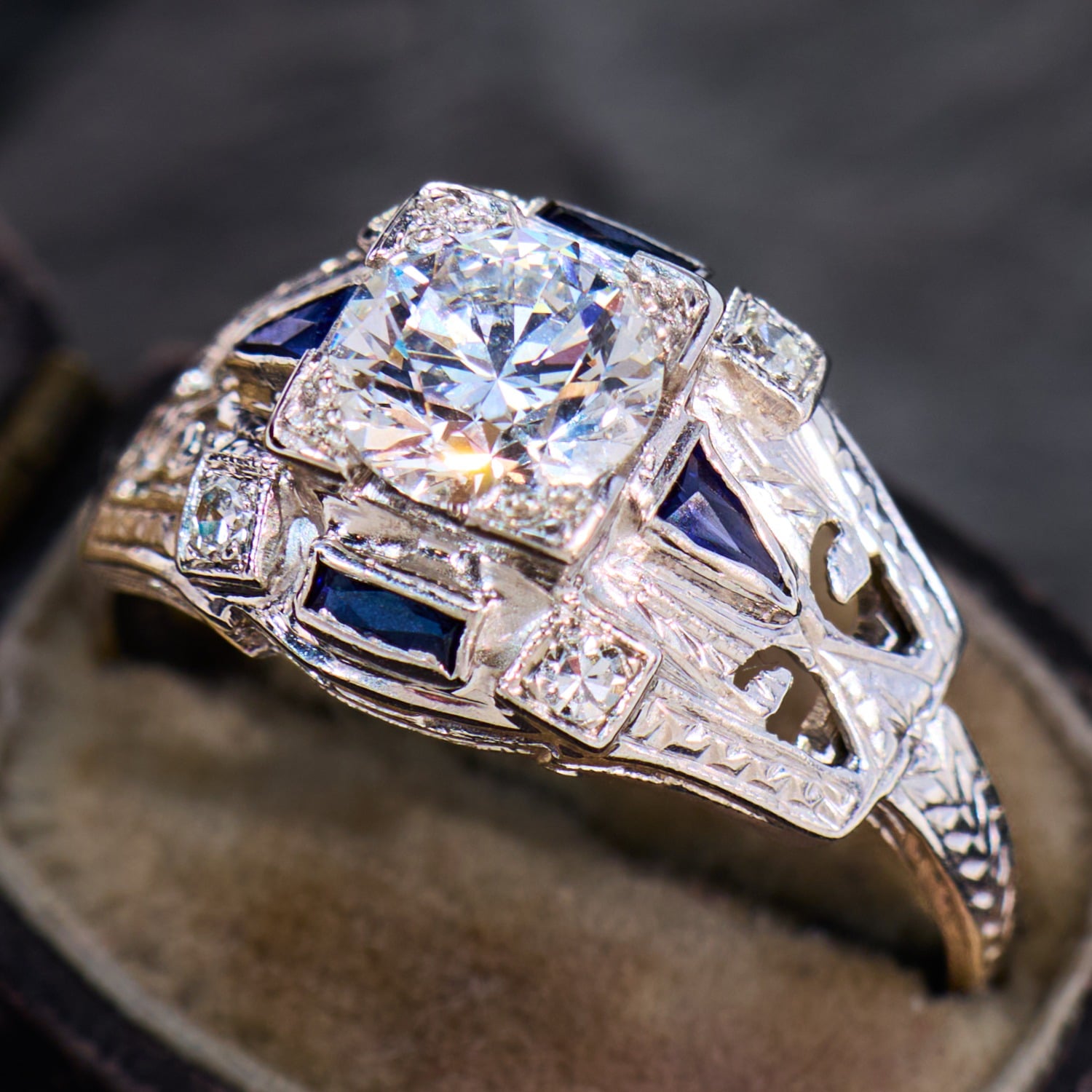 81929a.jpg