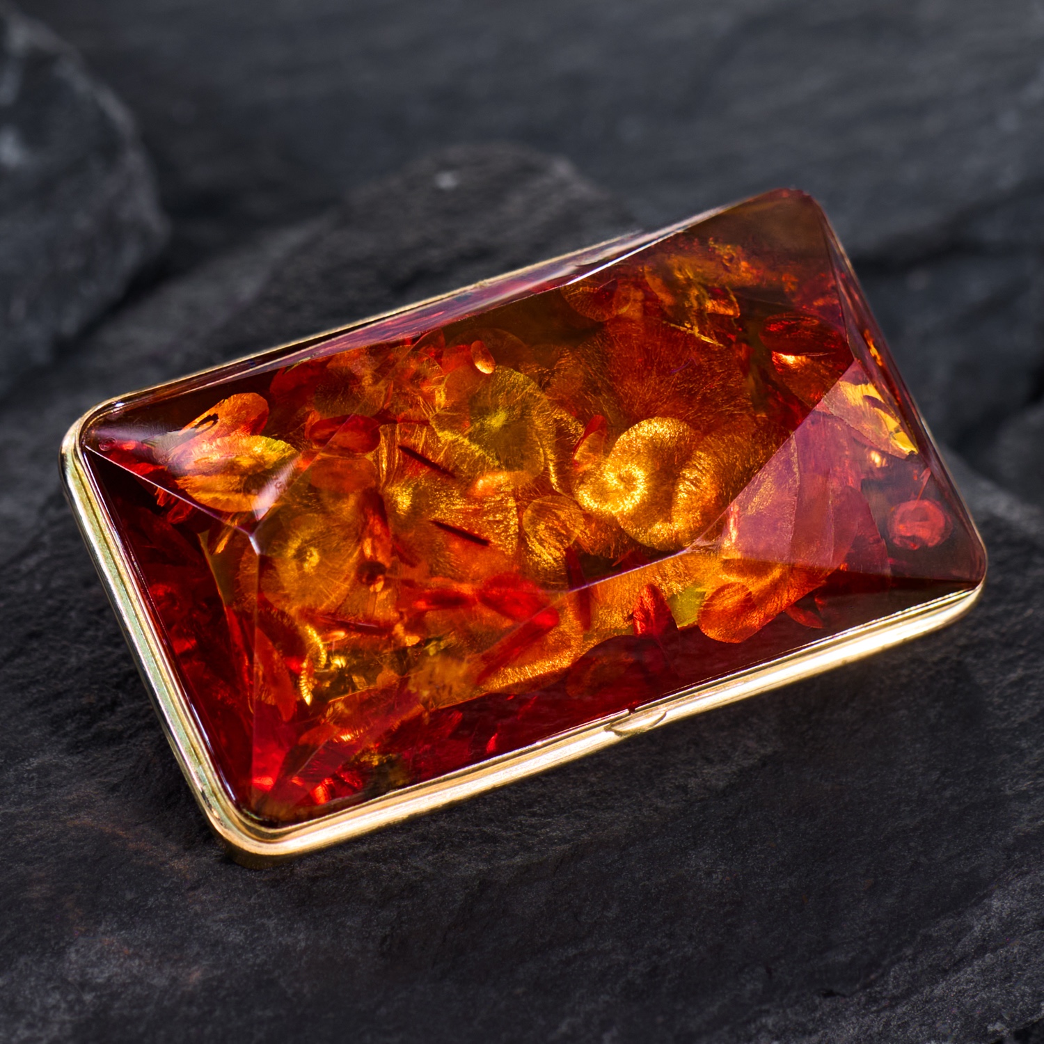 Vintage Faceted Amber Brooch Pin 8K Yellow Gold