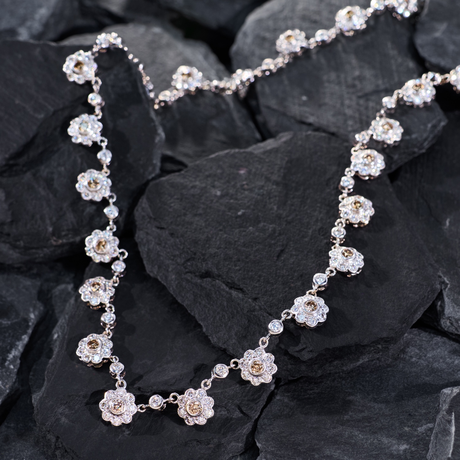Agete 18K White Gold Diamond Necklace #315299A57B 221379-01.jpg?v=1766236998&  main image 3